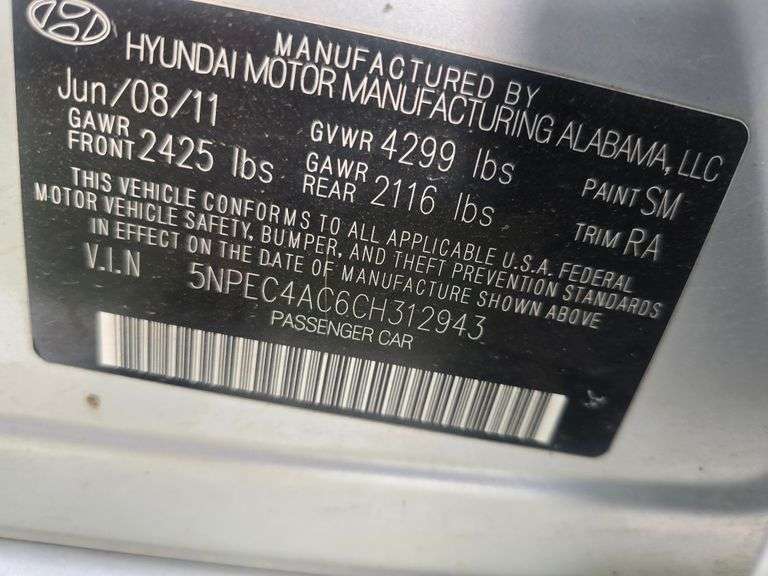 2012 HYUNDIA SONATA VIN# 5NPEC4AC6CH312943 HAS KEY HAS TITLE RUNS AN DRIVES