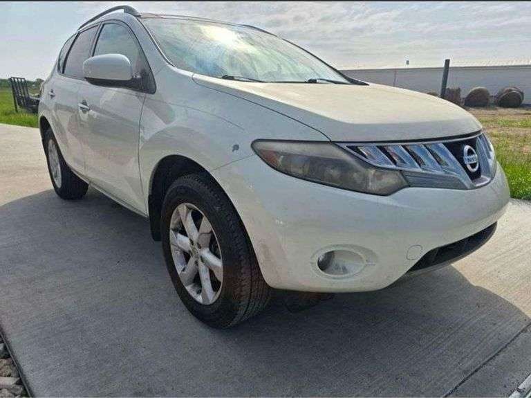 2010 NISSAN MURANO VIN# JN8AZ1MU2AW015969 HAS KEY HAS TITLE RUNS AN DRIVES SEE DESCRIPTION