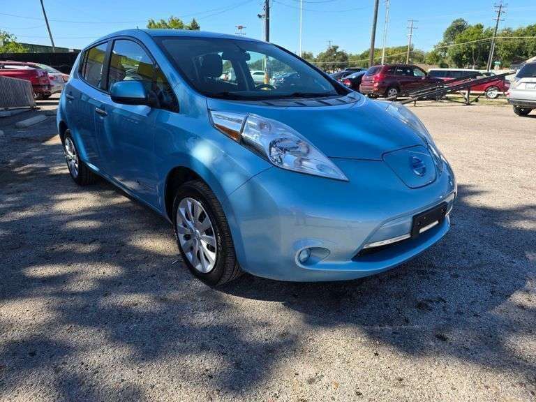 2015 NISSAN LEAF VIN# 1N4AZ0CP0FC324808 HAS KEY HAS TITLE RUNS AN DRIVES SEE DESCRIPTION