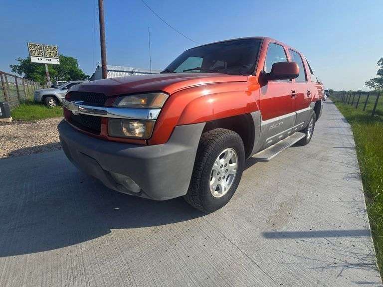 2002 CHEVY AVALANCHE VIN# 3GNEC13T52G335611 HAS KEY HAS TITLE RUNS AN DRIVES SEE DESCRIPTION