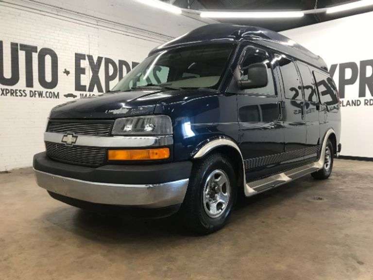 2005 CHEVY EXPRESS CONVERSION VAN VIN# 1GBFH15T951226233 HAS KEY HAS TITLE RUNS AN DRIVES SEE DESCRIPTION