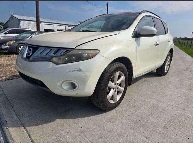 2010 NISSAN MURANO VIN# JN8AZ1MU2AW015969 HAS KEY HAS TITLE RUNS AN DRIVES SEE DESCRIPTION