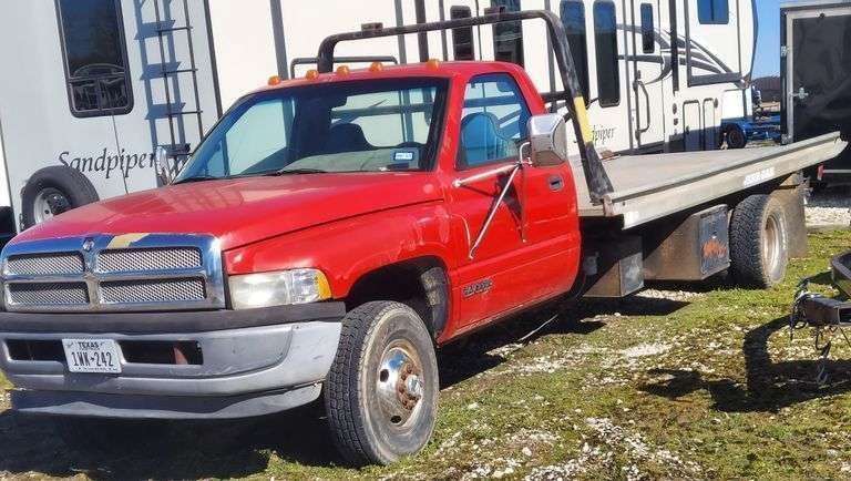 1997 DODGE RAM 3500 DIESEL VIN# 1B6MC36D1VJ559213 HAS KEY HAS TITLE RUNS AN DRIVES SEE DECRIPTION