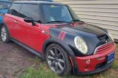 2003 Mini Cooper S VIN# WMWRE33443TD7233 HAS KEY HAS TITLE RUNS AN DRIIVES SEE DESCRIPTION