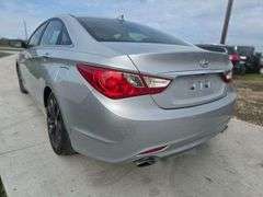 2012 HYUNDIA SONATA VIN# 5NPEC4AC6CH312943 HAS KEY HAS TITLE RUNS AN DRIVES