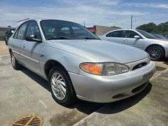 1997 FORD ESCORT VIN# 1FALP13P8VW307675 HAS KEY HAS TITLE RUNS AN DRIVES SEE DESCRIPTION