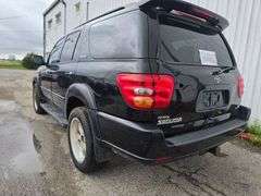 2004 TOYOTA SEQUIOA VIN# 5TDZT38A34S227182 HAS KEY HAS TITLE RUNS AN DRIVES SEE DESCRIPTION