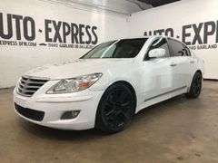 2010 HYUNDIA GENSIS VIN# KMHGC4DF5AU071616 HAS KEY HAS TITLE RUNS AN DRIVES SEE DESCRIPTION