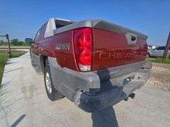 2002 CHEVY AVALANCHE VIN# 3GNEC13T52G335611 HAS KEY HAS TITLE RUNS AN DRIVES SEE DESCRIPTION