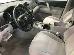 2008 TOYOTA HIGHLANDER VIN# JTEDS41A282054843 HAS KEY HAS TITLE RUNS AN DRIVES SEE DESCRIPTION