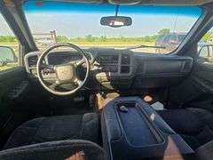 2002 CHEVY AVALANCHE VIN# 3GNEC13T52G335611 HAS KEY HAS TITLE RUNS AN DRIVES SEE DESCRIPTION