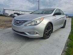 2012 HYUNDIA SONATA VIN# 5NPEC4AC6CH312943 HAS KEY HAS TITLE RUNS AN DRIVES