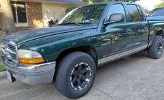 2001 DODGE DAKOTA VIN# 1B7HL2AN41S328205 HAS KEY HAS TITLE RUNS AN DRIVES SEE DESCRIPTION