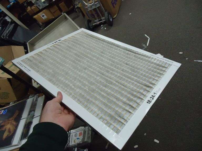 NEW! FILTRETE 18X24X1 AIR FILTER