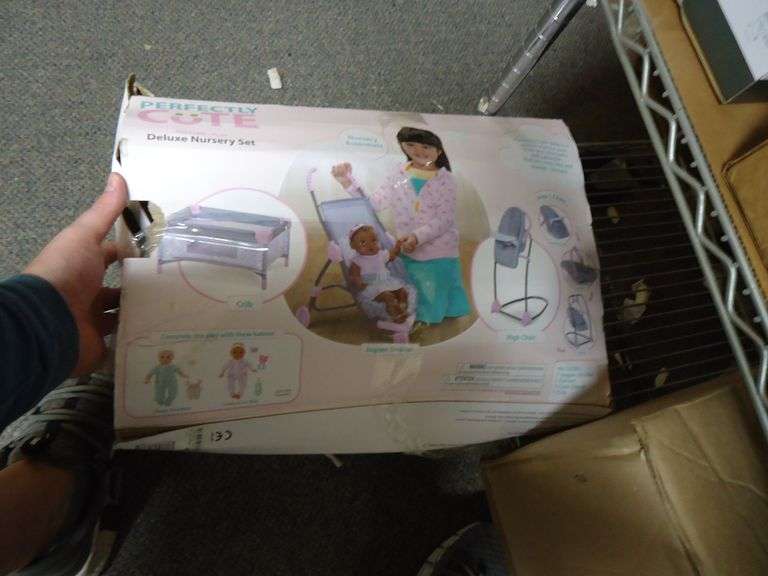 PERFECTLY CUTE DELUXE NURSERY SET