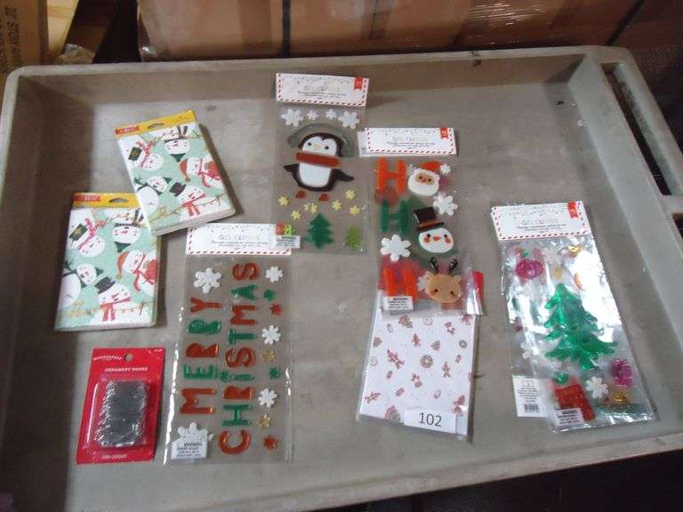 NEW! LOT OF CHRISTMAS ITEMS