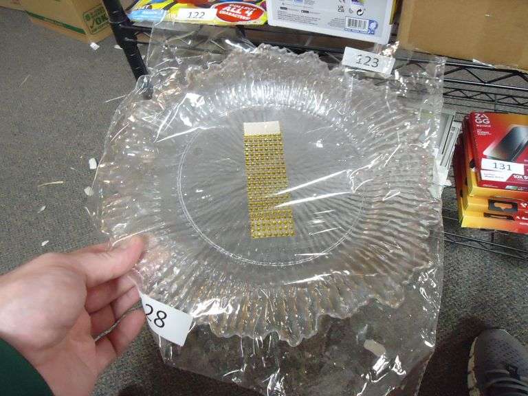 NEW! DECORATIVE PLASTIC PLATE