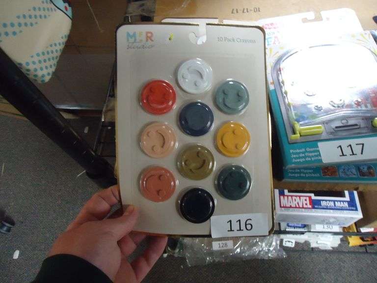 NEW! MFR STUDIO 10-PACK OF CRAYONS