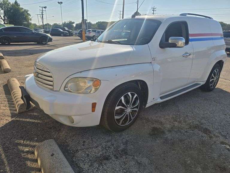 2008 CHEVY HHR HAS KEY HAS TITLE RUNS AN DRIVES SEE DESCRIPTION