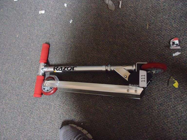 RAZOR SCOOTER