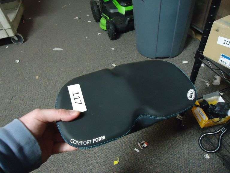 BELL BIKE SEAT