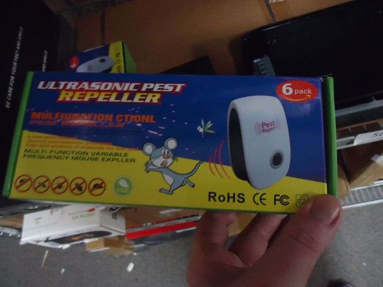 NEW! ULTRASONIC PEST REPELLER 6-PACK