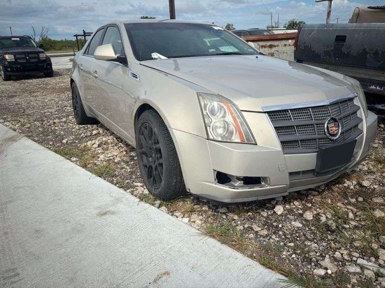 2009 CADILLAC CTS HAS KEY HAS TITLE RUNS AN DRIVES SEE DESCRIPTION