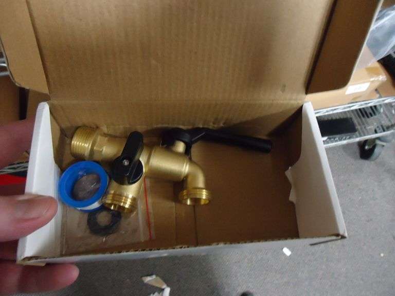 NEW! OUTDOOR DOUBLE HEADED FAUCET