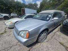 2003 CADILLAC HEARSE HAS KEY HAS TITLE RUNS AN DRIVES SEE DESCRIPTION