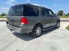 2004 FORD EXPEDITION HAS KEY HAS TITLE RUNS AN DRIVES SEE DESCRIPTION