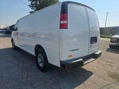 2017 CHEVY EXPRESS CARGO HAS KEY HAS TITLE RUNS AN DRIVES SEE DESCRIPTION