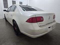 2008 BUICK LUCRENE HAS KEY HAS TITLE RUNS AN DRIVES SEE DESCRIPTION