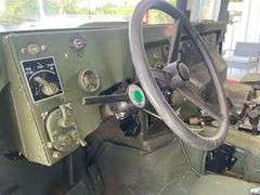 2004 AMERICAN GENERAL HUMMER 4X4 DIESEL HAS KEY HAS TITLE RUNS AN DRIVES SEE DESCRIPTION