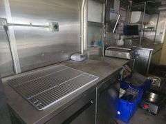 2020 24FT FOOD TRAILER HAS KEY BILL OF SALE SEE DESCRIPTION