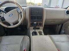 2006 FORD EXPLORER HAS KEY HAS TITLE RUNS AN DRIVES SEE  DESCRIPTION