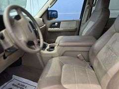 2004 FORD EXPEDITION NO KEY HAS TITLE SEE DESCRIPTION