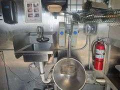 2020 24FT FOOD TRAILER HAS KEY BILL OF SALE SEE DESCRIPTION