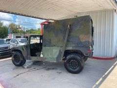 2004 AMERICAN GENERAL HUMMER 4X4 DIESEL HAS KEY HAS TITLE RUNS AN DRIVES SEE DESCRIPTION