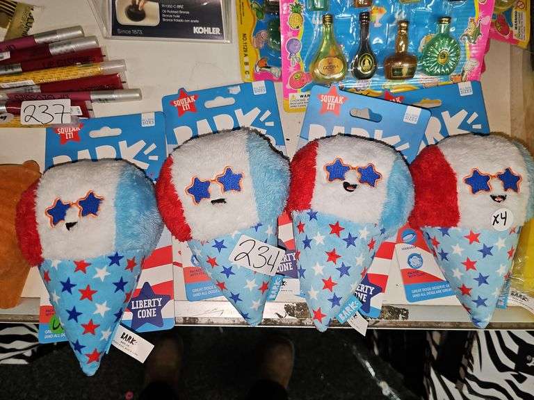 BARK LIBERTY CONE DOG TOY WITH SQUEAKER