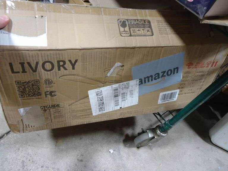 LIVORY 52" CEILING FAN