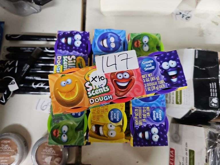 CRAYOLA SILLY SCENTS DOUGH WITH 3- 1 OZ TUBES