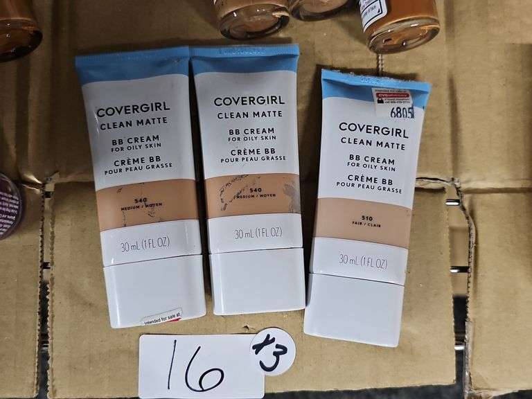 COVERGIRL CLEAN MATTE BB CREAM FOR OILY SKIN 1FL OZ IN SHADES 540 MEDIUM & 510 FAIR