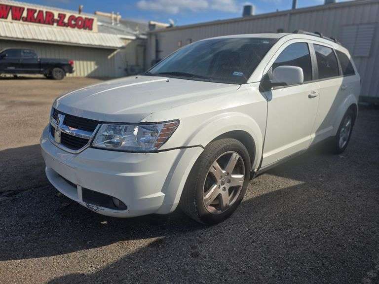 2010 DODGE JOURNEY HAS KEY HAS TITLE RUNS&DRIVES