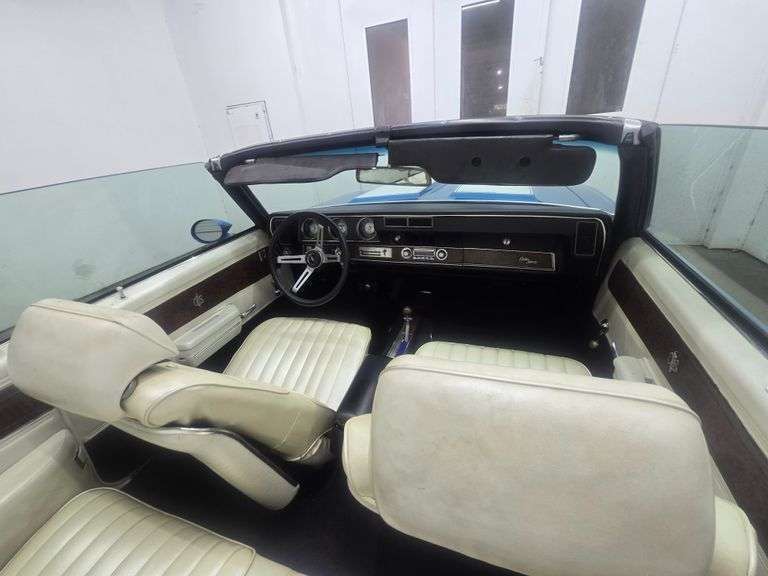 1972 OLDS CUTLASS CONV HAS KEY HAS TITLE RUNS&DRIVES