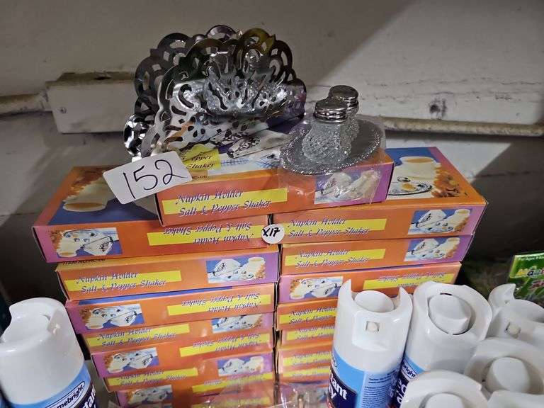 NAPKIN HOLDER SALT & PEPPER SHAKER SET