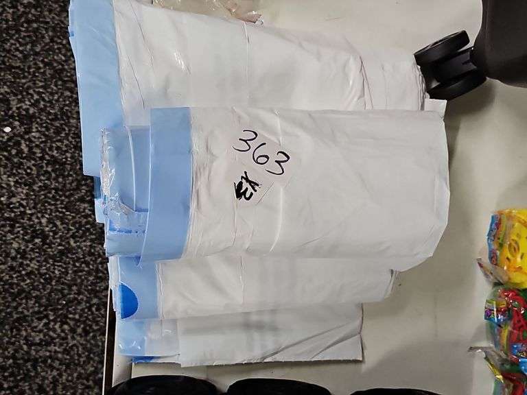 13GAL KITCHEN TRASH BAGS WITH 50-BAGS PER ROLL