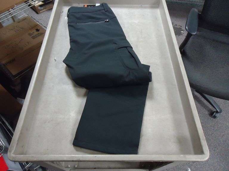 NEW! FREE SOLDIER SOFTSHELL FLEECE LINED CARGO SNOW PANTS. 38X32