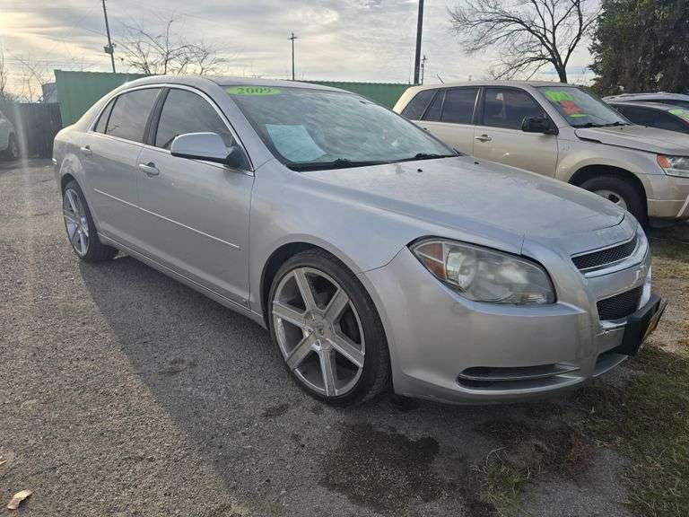 2009 CHEVY MALIBU HAS KEY HAS TITLE RUNS&DRIVES
