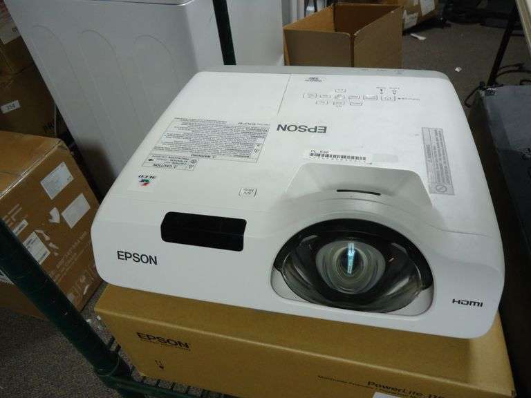 EPSON POWERLITE 11B PROJECTOR
