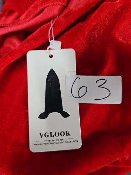 VGLOOK VELVET RED SHOULDER CAPE WITH HOOD